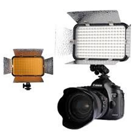 Godox Luz LED500LR-C Bi-Color W/Barndoor Godox Luz LED500LR-C Bi-Color W/Barndoor